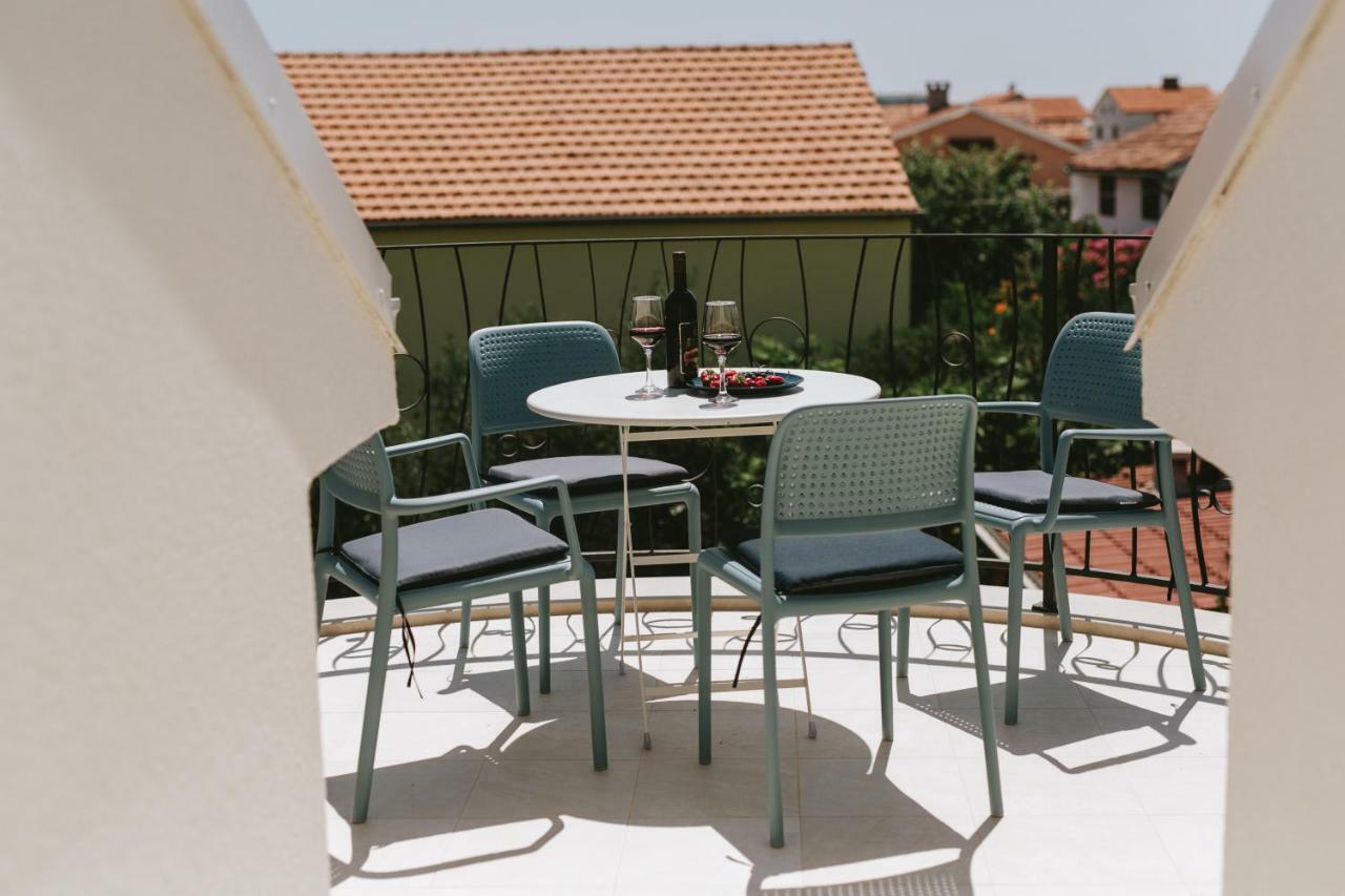 Fyaka Loft Apartments Vodice Exteriör bild